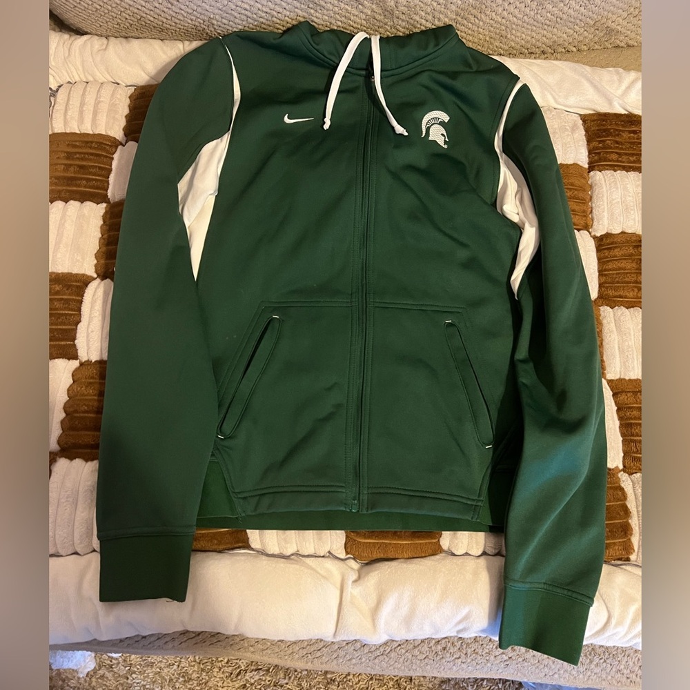 Nike Women’s Michigan State Zip Up Thermal Jacket Size Small EUC!